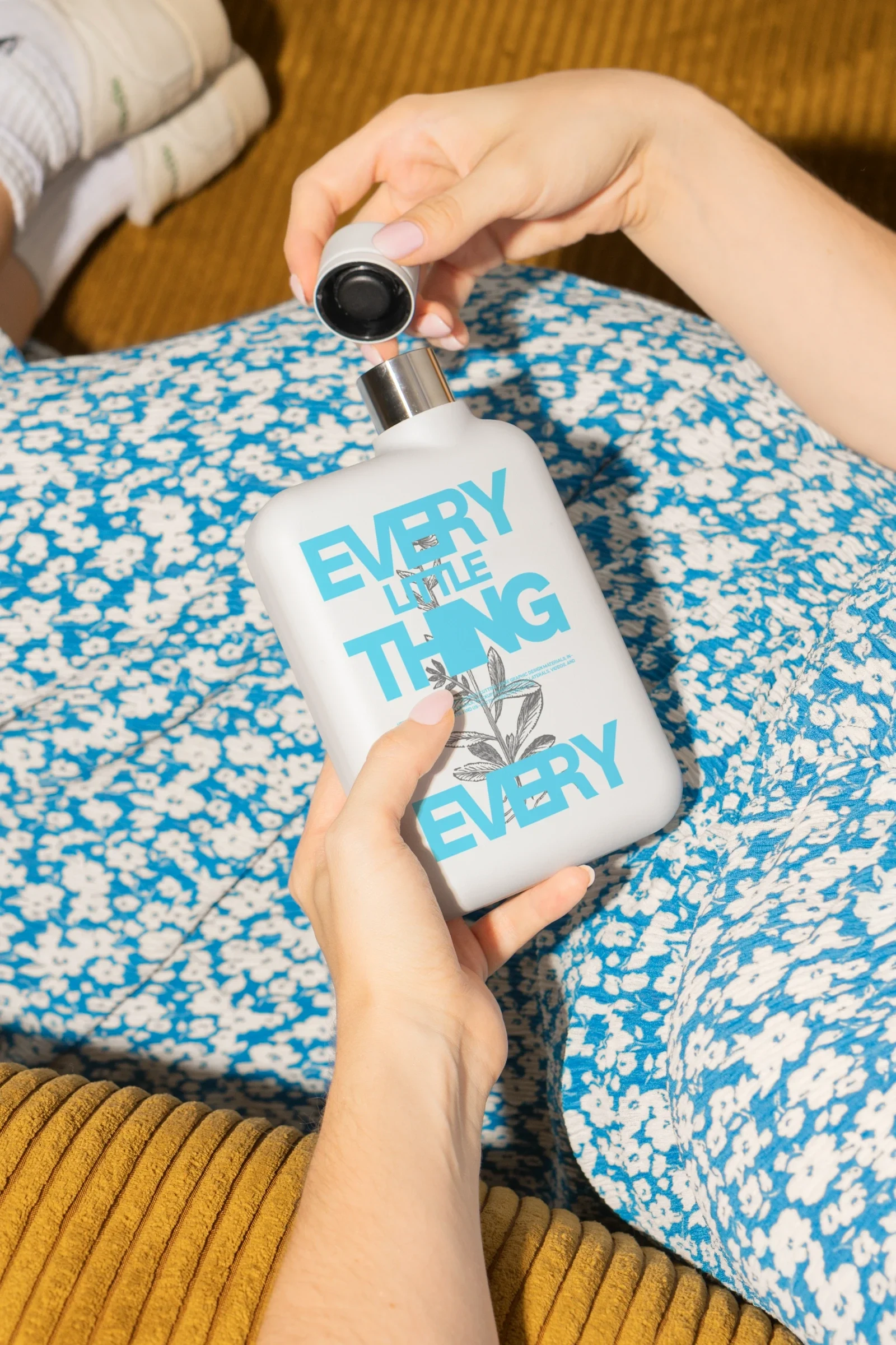 50 Trendy clothing packaging brand preview 03